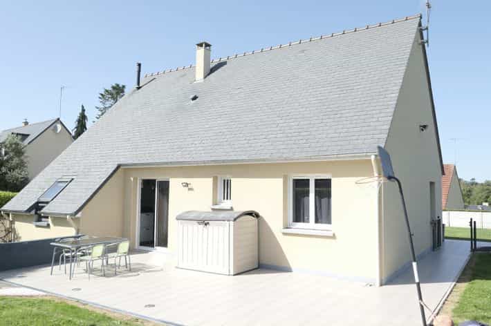 Dom w Grandparigny, Normandie 12277941