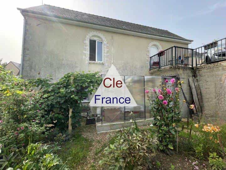 Dom w Saint-Denis-d'Anjou, Kraj Loary 12277942