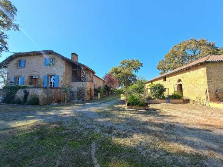 House in Cazaubon, Occitanie 12278540