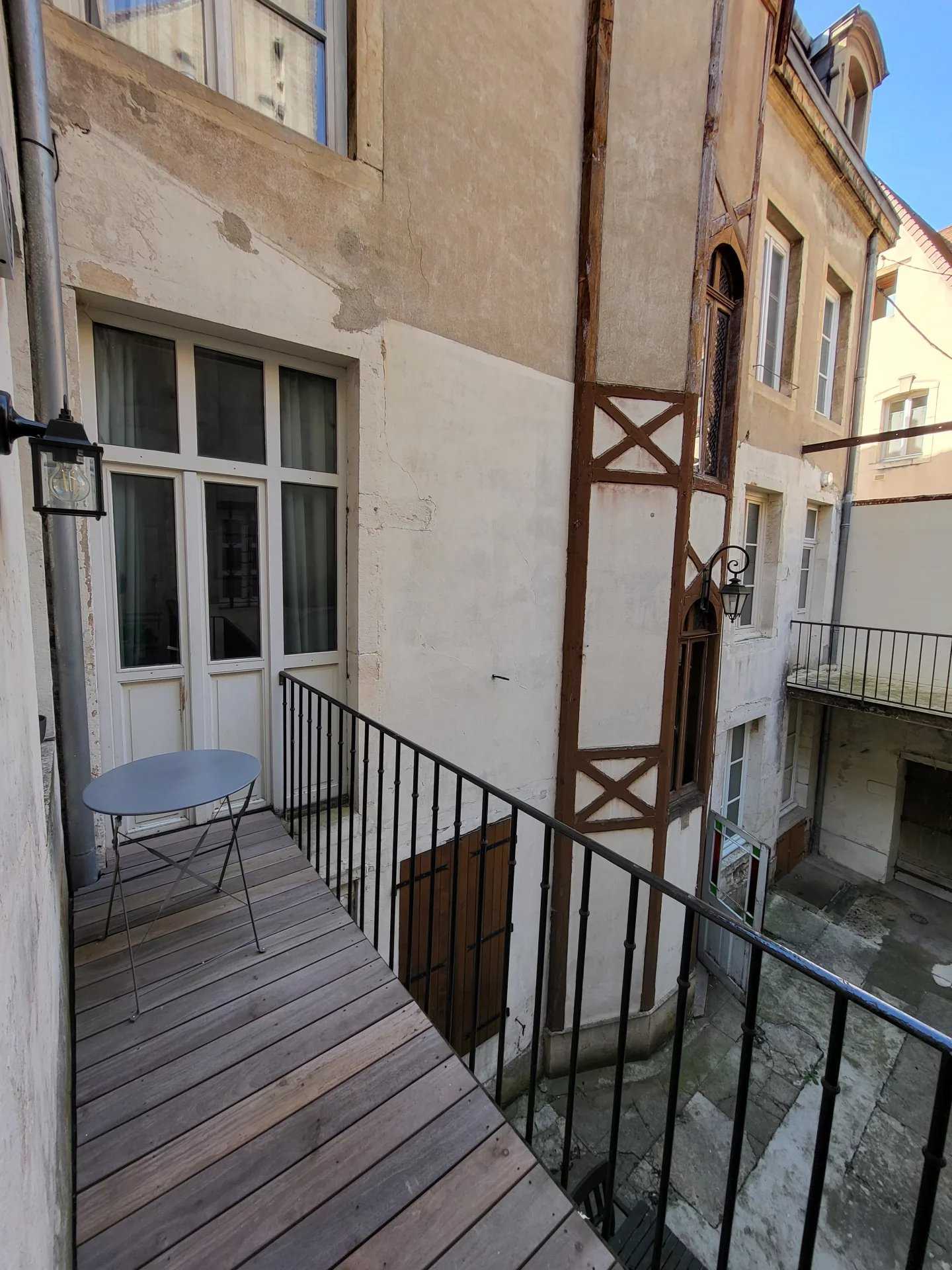 Квартира в Beaune, Côte-d'Or 12279892