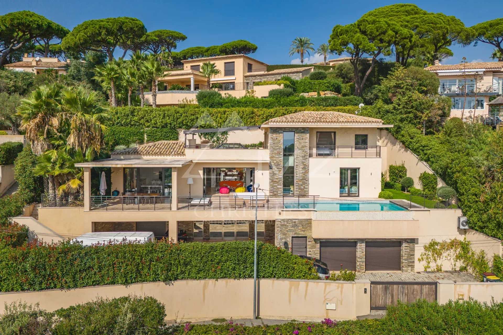 公寓 在 Sainte-Maxime, Provence-Alpes-Cote d'Azur 12281345