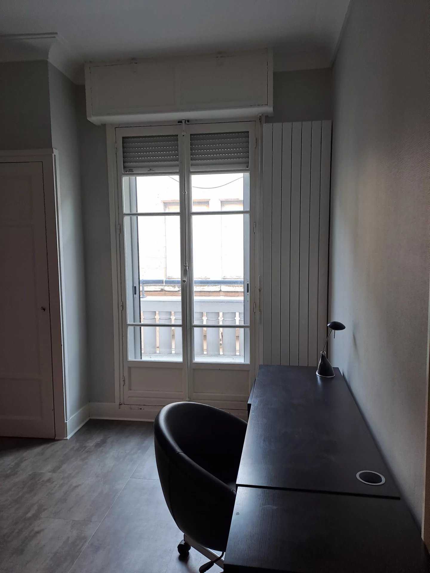 Condominium in Grenoble, Isère 12281416