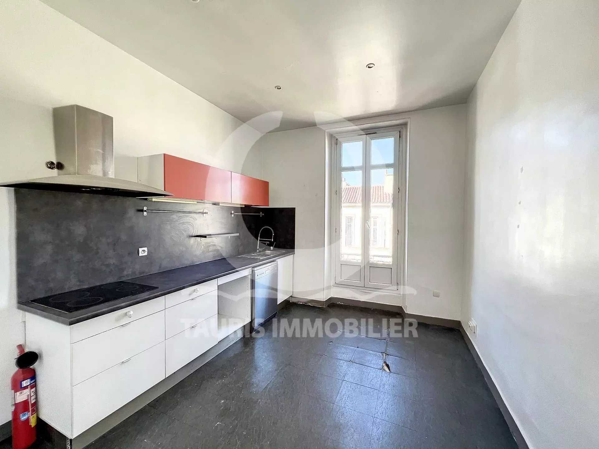 公寓 在 马赛, 普罗旺斯-阿尔卑斯-蓝色海岸 12282168
