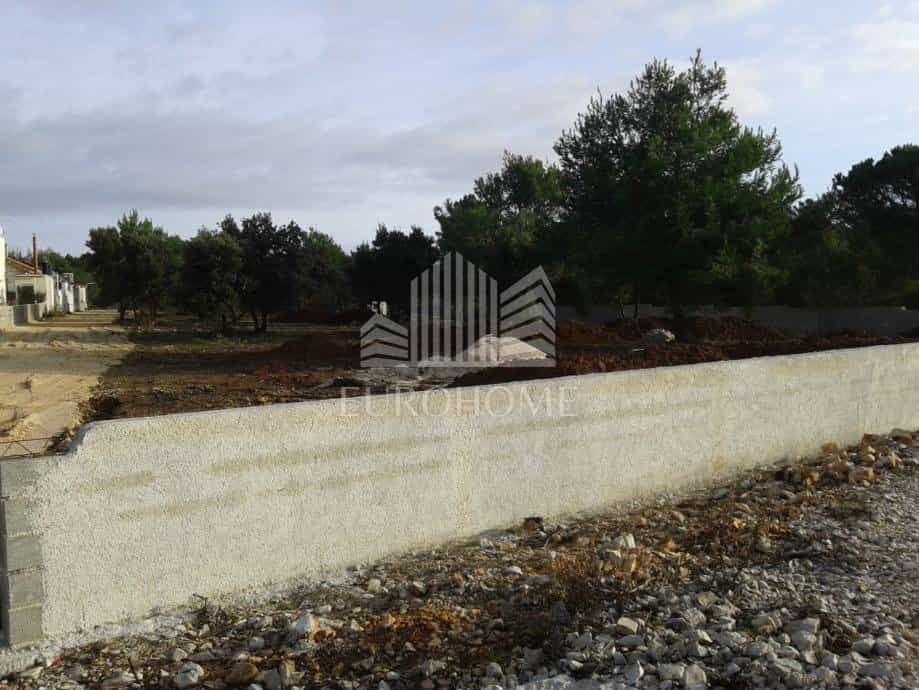 Tanah di Nin, Zadarska Zupanija 12282739