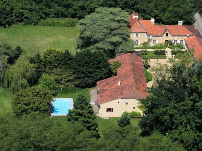بيت في Maubourguet, Occitanie 12283358