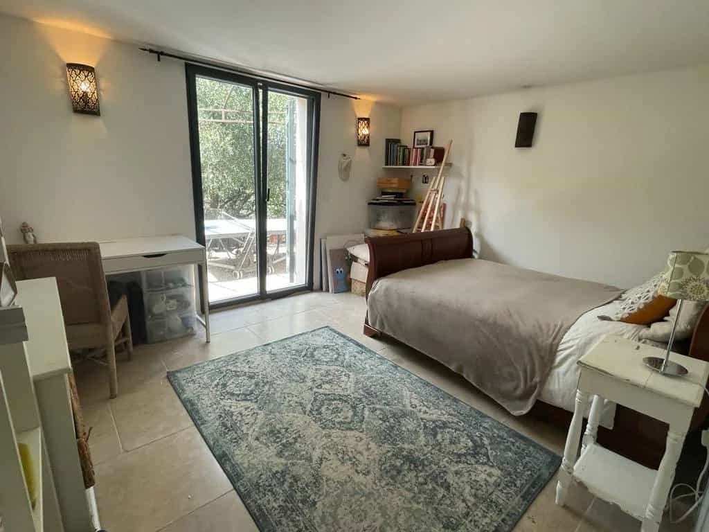 Будинок в Montauroux, Provence-Alpes-Côte d'Azur 12283364