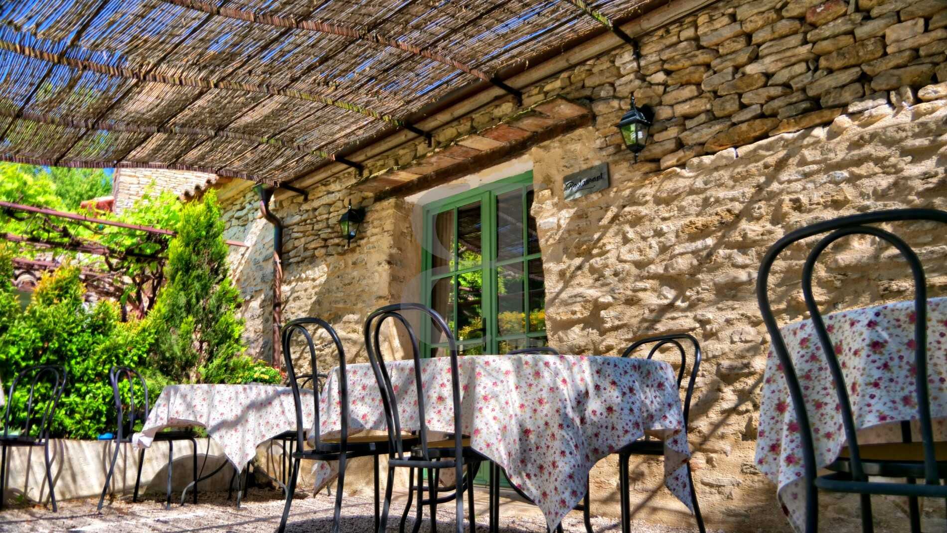 loger dans La Roque-sur-Pernes, Provence-Alpes-Côte d'Azur 12283397