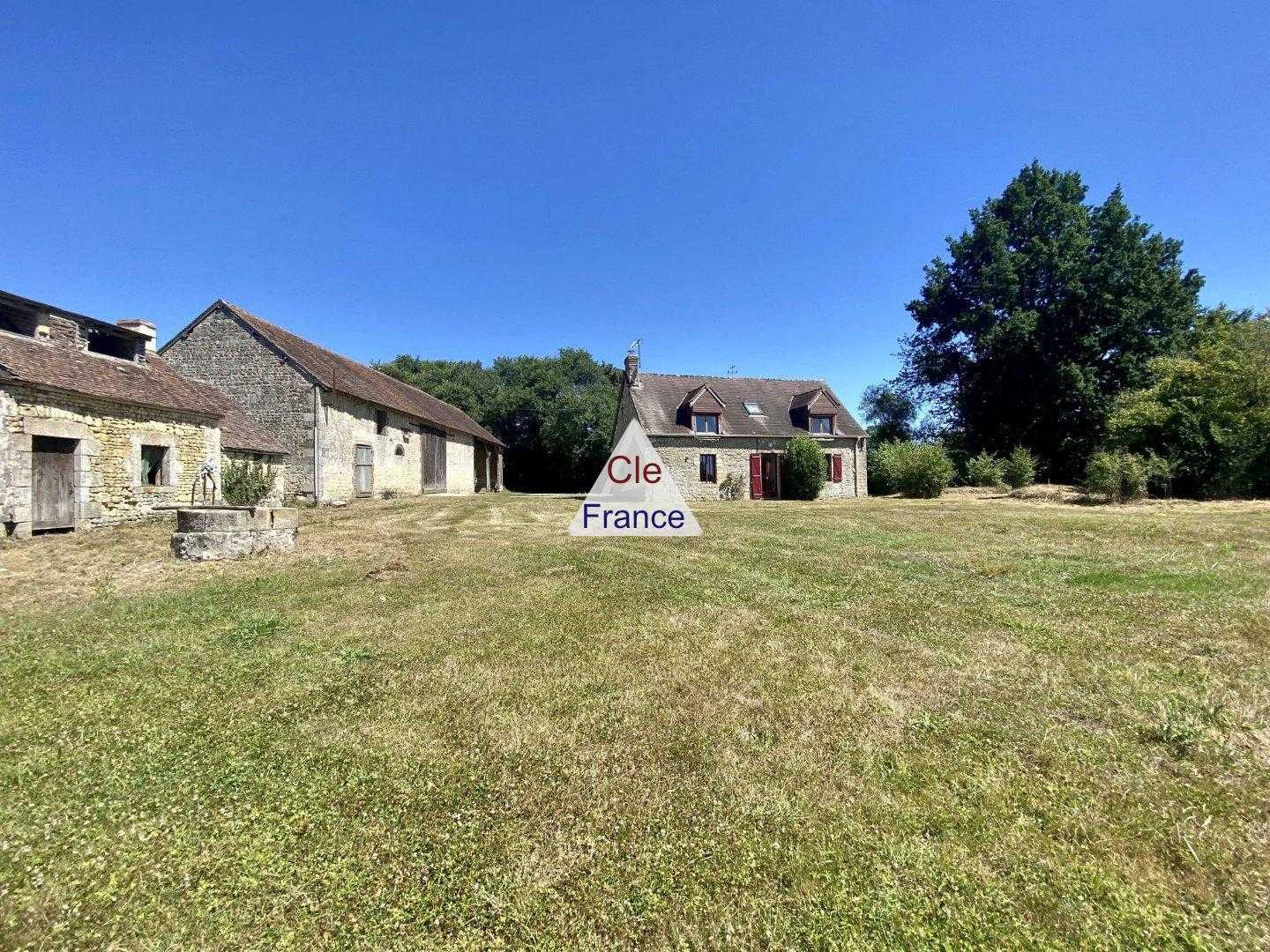 Rumah di Saint-Léger-sur-Sarthe, Normandie 12283837