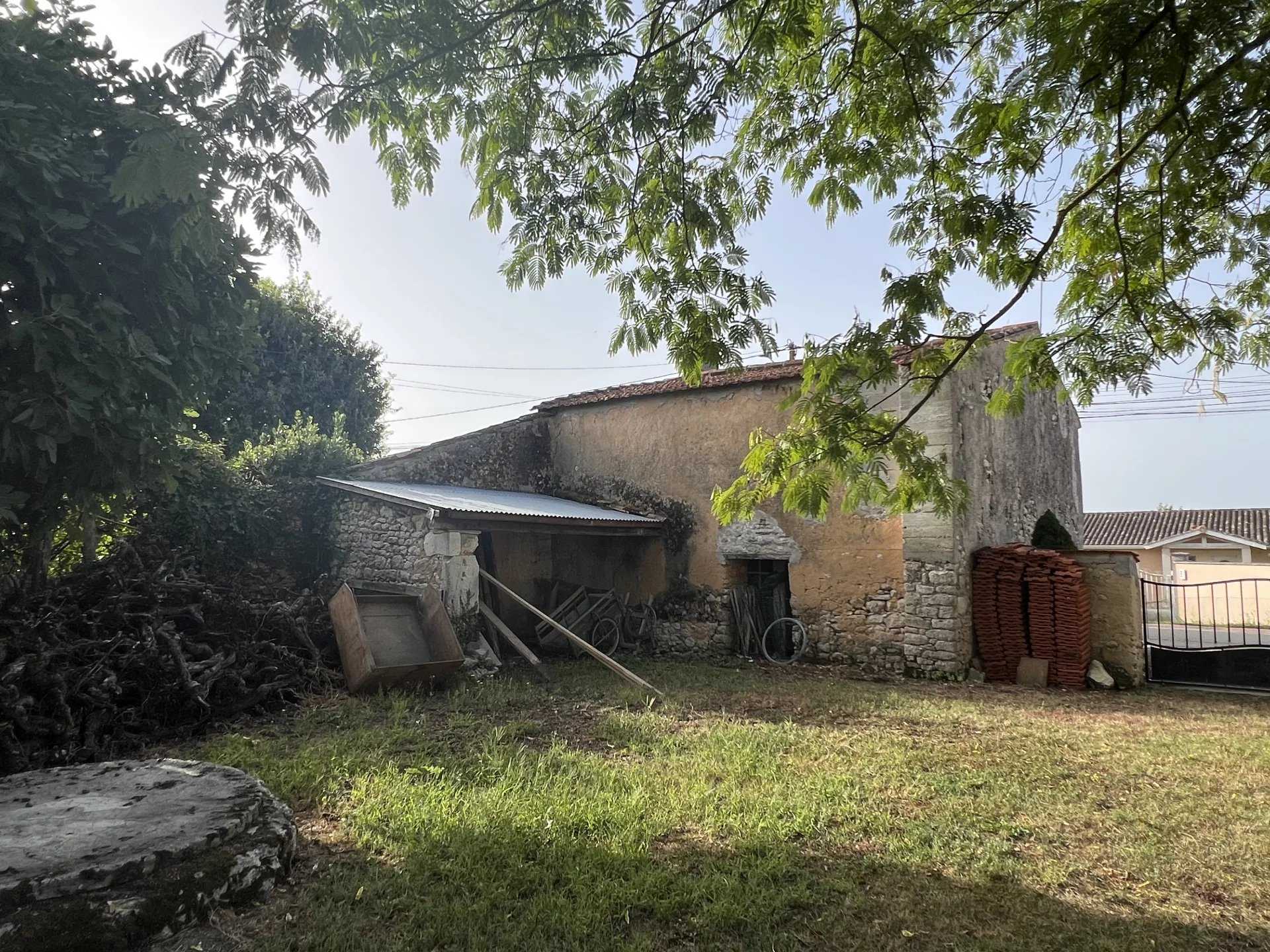 住宅 在 Saint-Genès-de-Blaye, Gironde 12284721