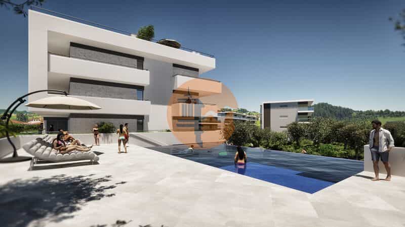 Condominium in Portimão, Faro District 12285008