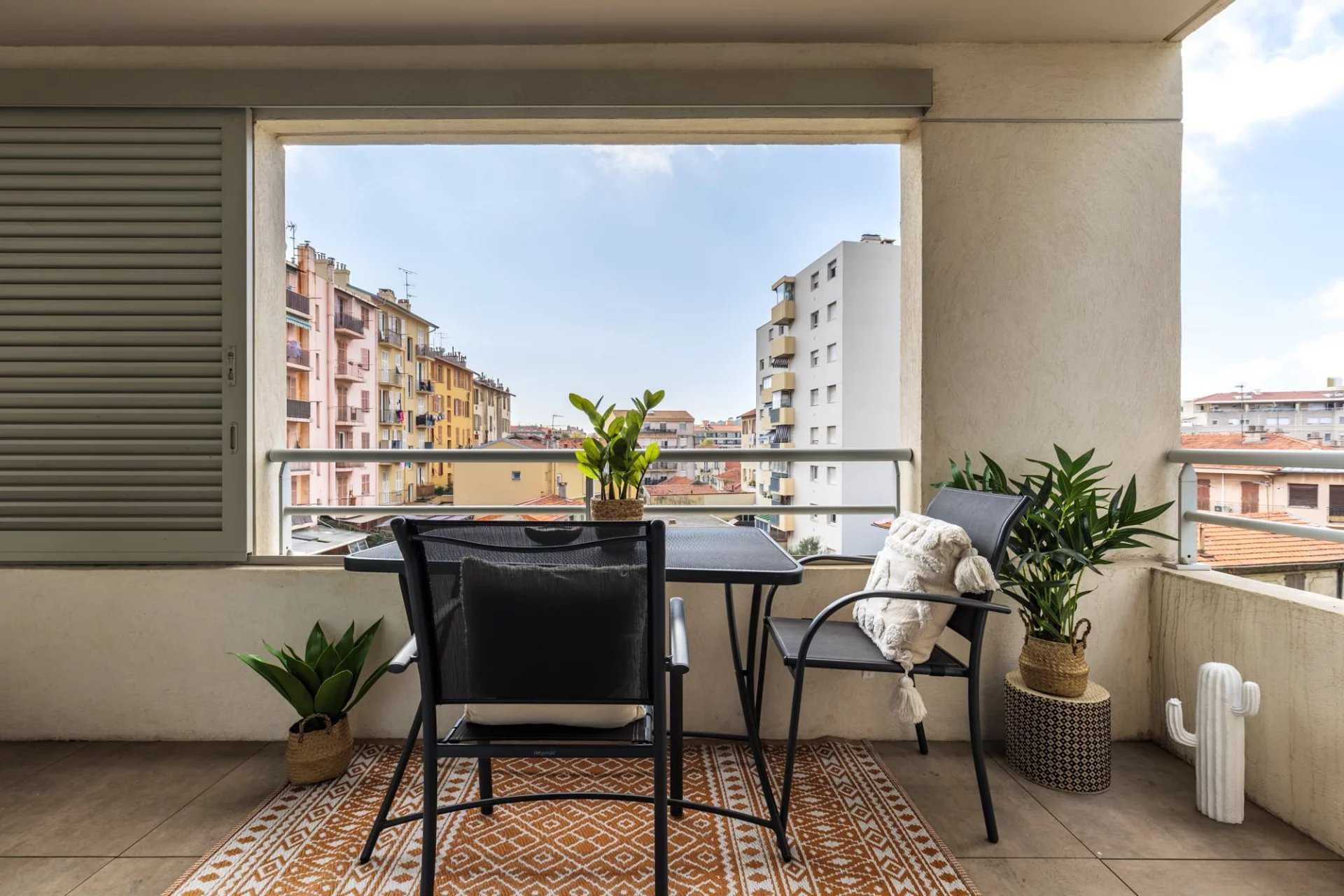 Condominium in Nice, Provence-Alpes-Cote d'Azur 12285850