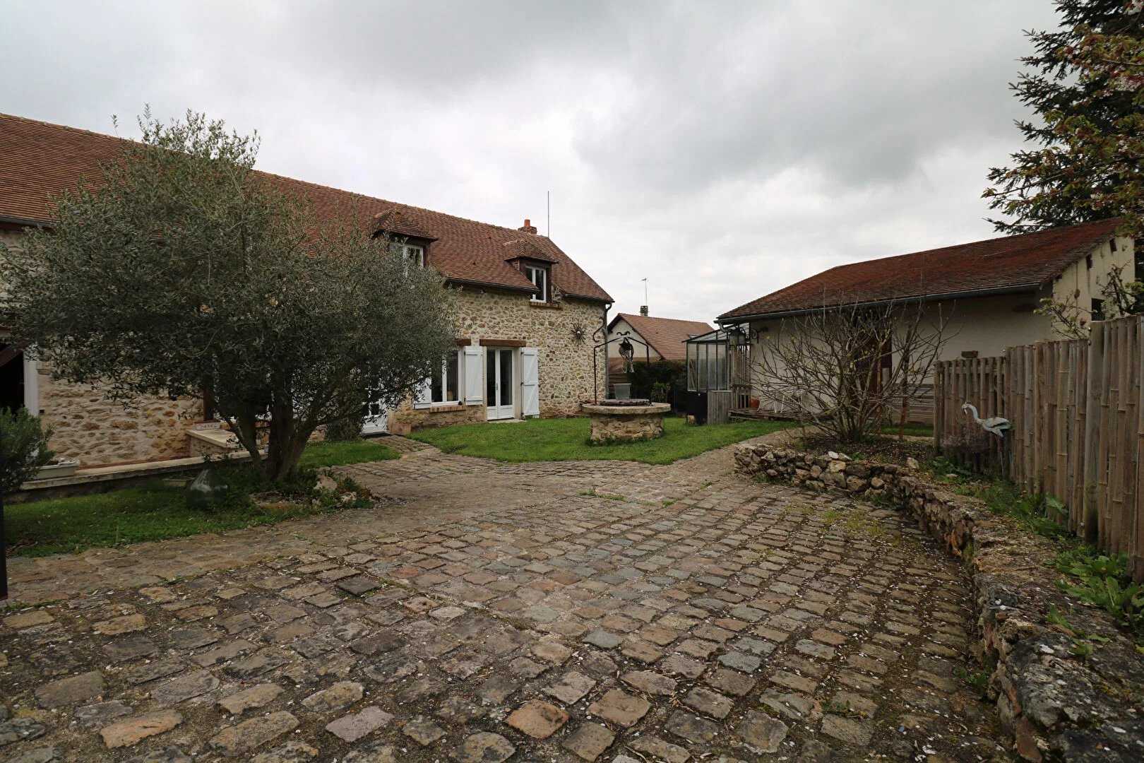 σπίτι σε Prunay-le-Temple, Ile-de-France 12285879