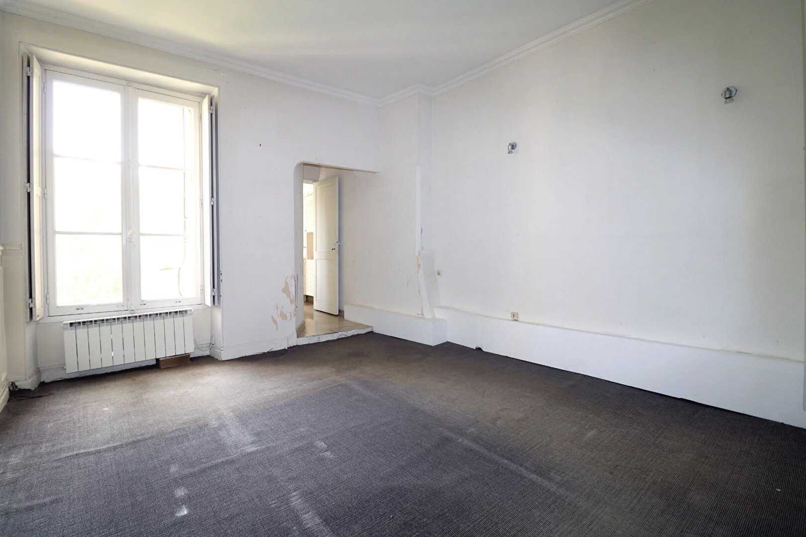 公寓 在 凡尔赛宫, 法兰西岛 12285880