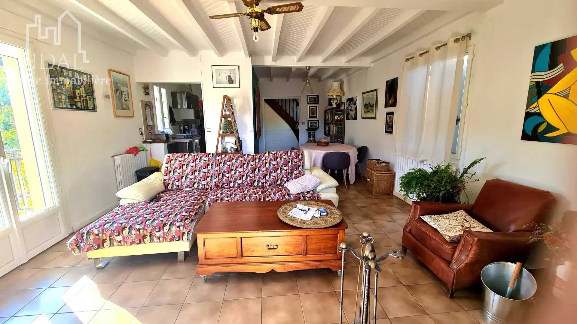 σπίτι σε Saint-Geniez-d’Olt, Occitanie 12285899