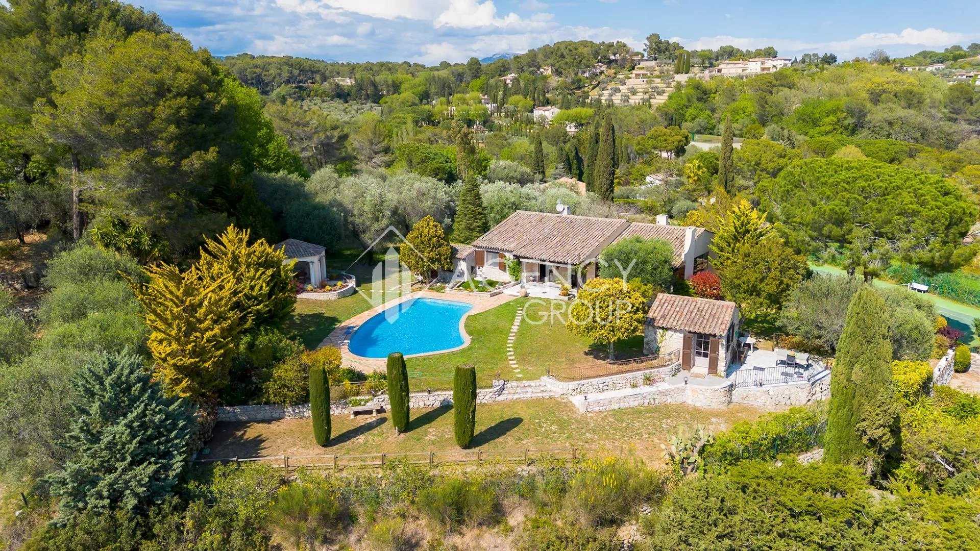 Hus i Mougins, Provence-Alpes-Côte d'Azur 12286236