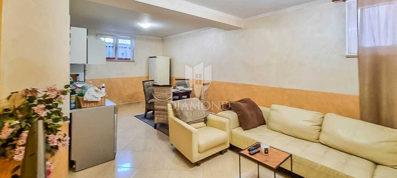 Condominium in Porec, Istarska Zupanija 12286353