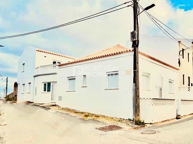 жилой дом в Peniche, Portugal, Leiria District 12286984