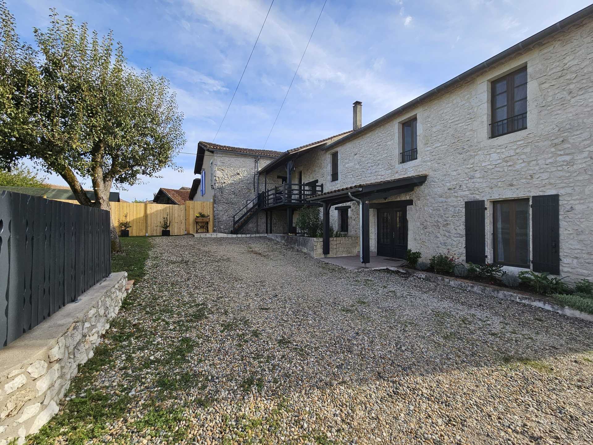 σπίτι σε Loubès-Bernac, Nouvelle-Aquitaine 12287191