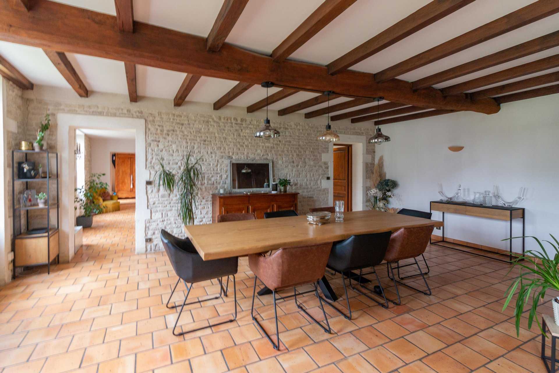 House in Jarnac, Nouvelle-Aquitaine 12287248