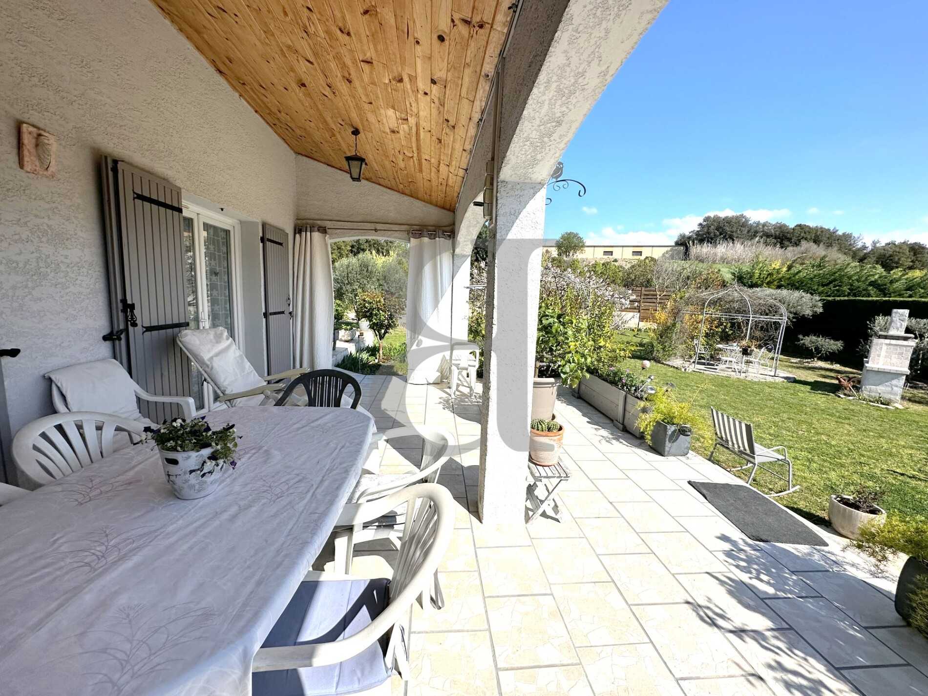 Rumah di L'Isle-sur-la-Sorgue, Provence-Alpes-Cote d'Azur 12287249
