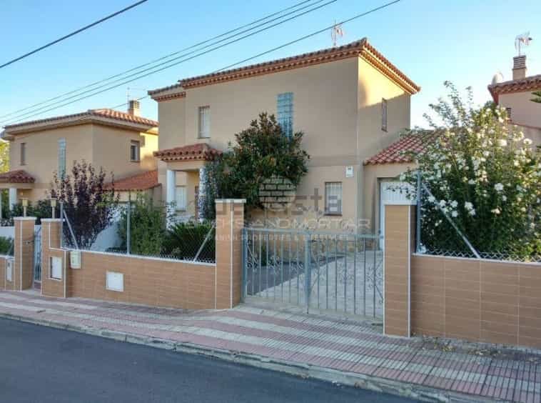 House in La Ametlla de Mar, Catalonia 12287402