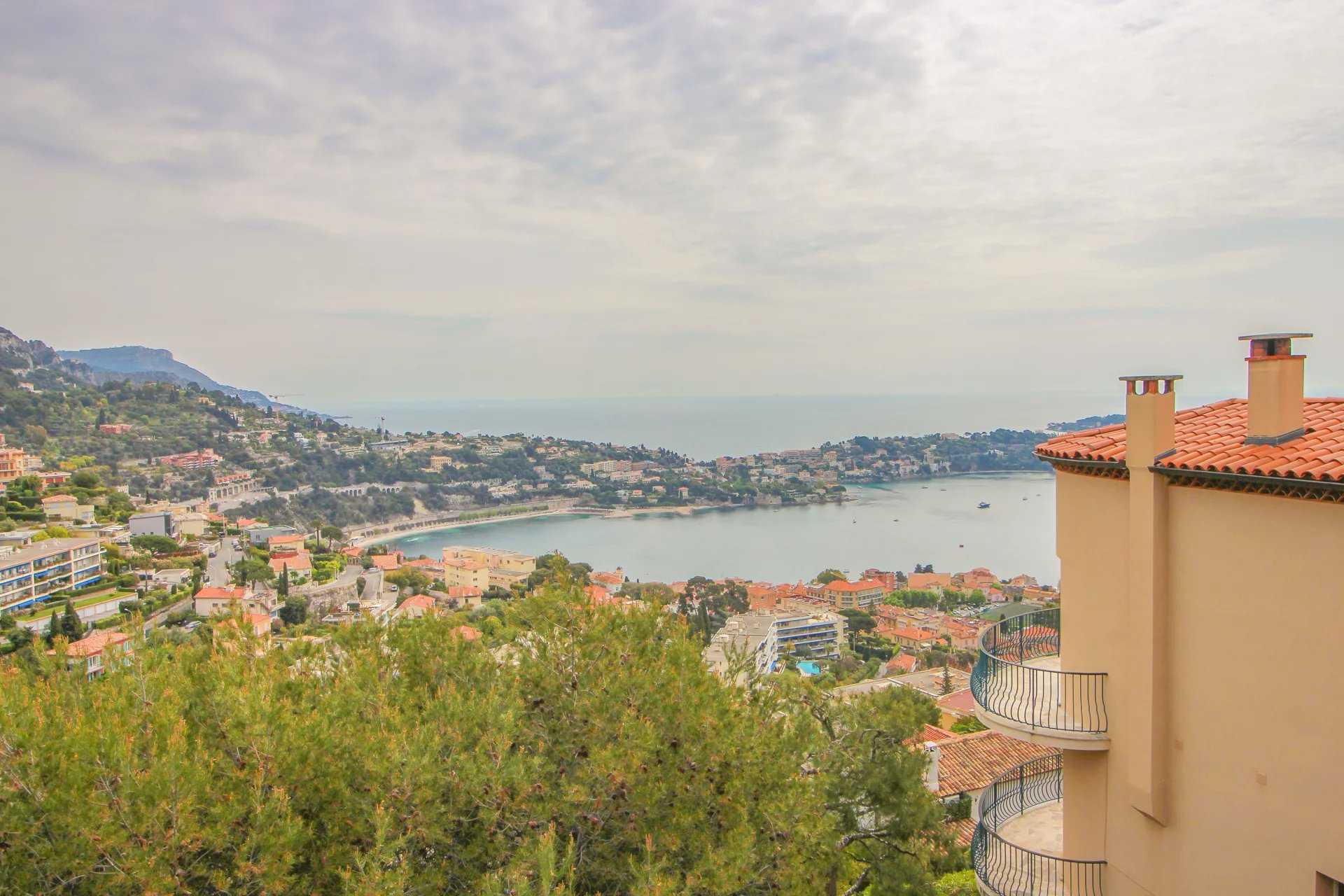 Condominium in Villefranche-sur-Mer, Provence-Alpes-Cote d'Azur 12287725