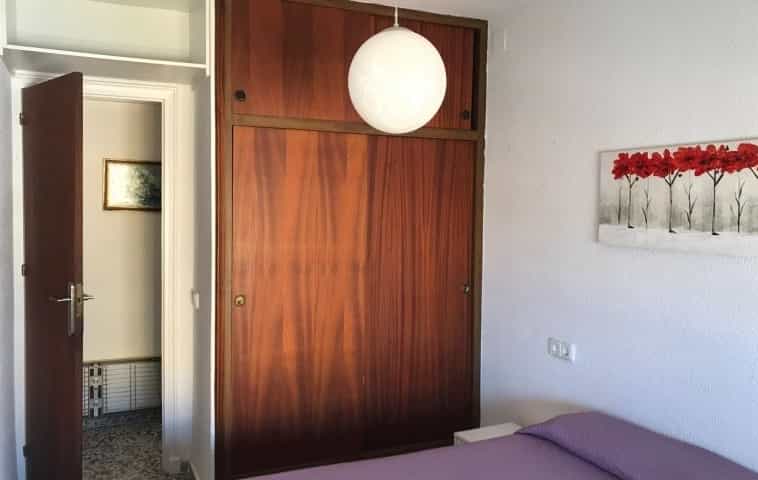 Condominium in Torrevieja, Valencian Community 12288265