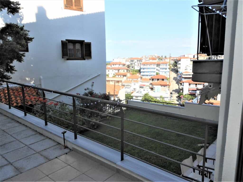 Condominium in Neos Marmaras,  12292060