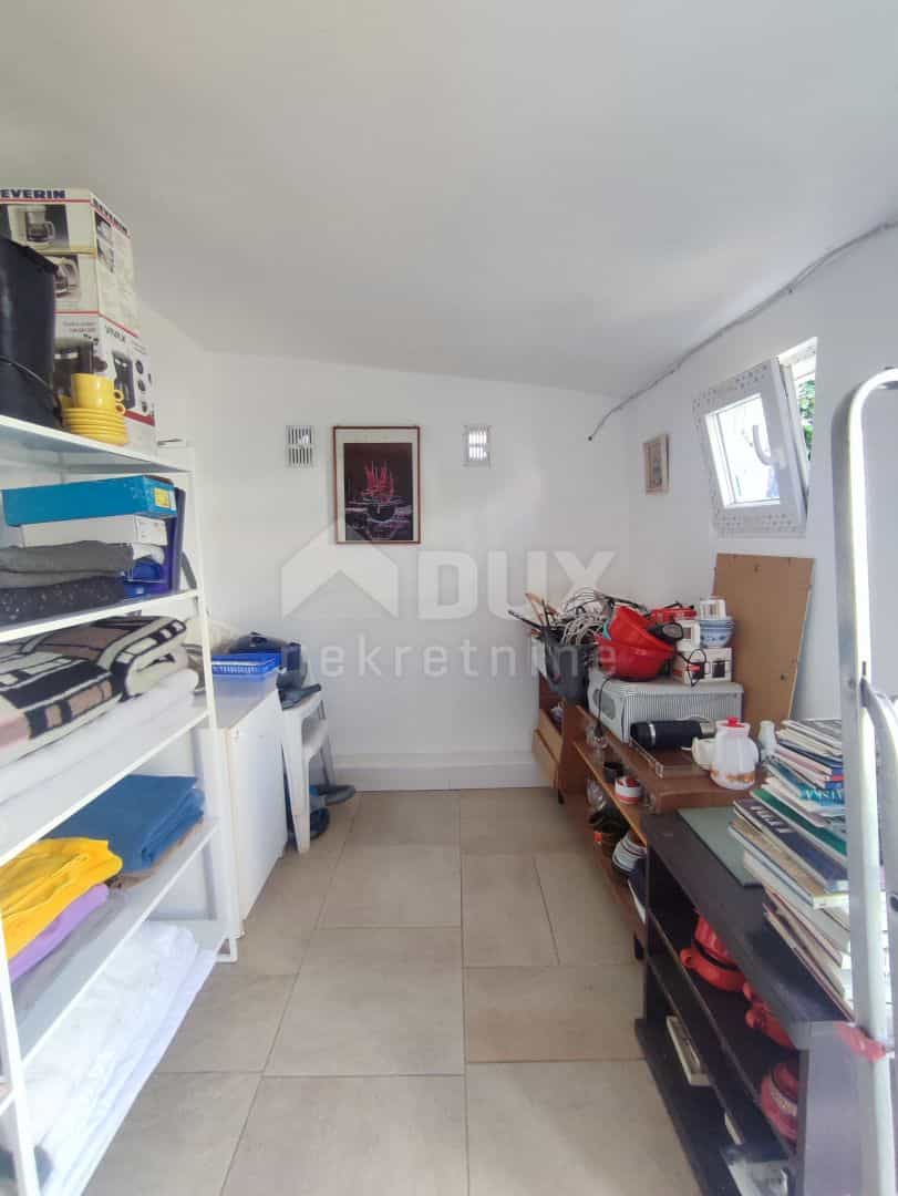 بيت في Premantura, Istria County 12292083