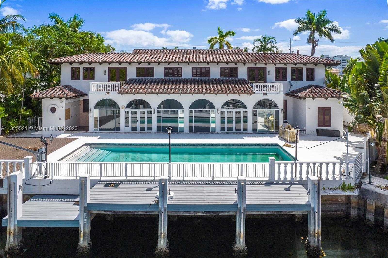 Rumah di Pantai Miami Utara, Florida 12293085
