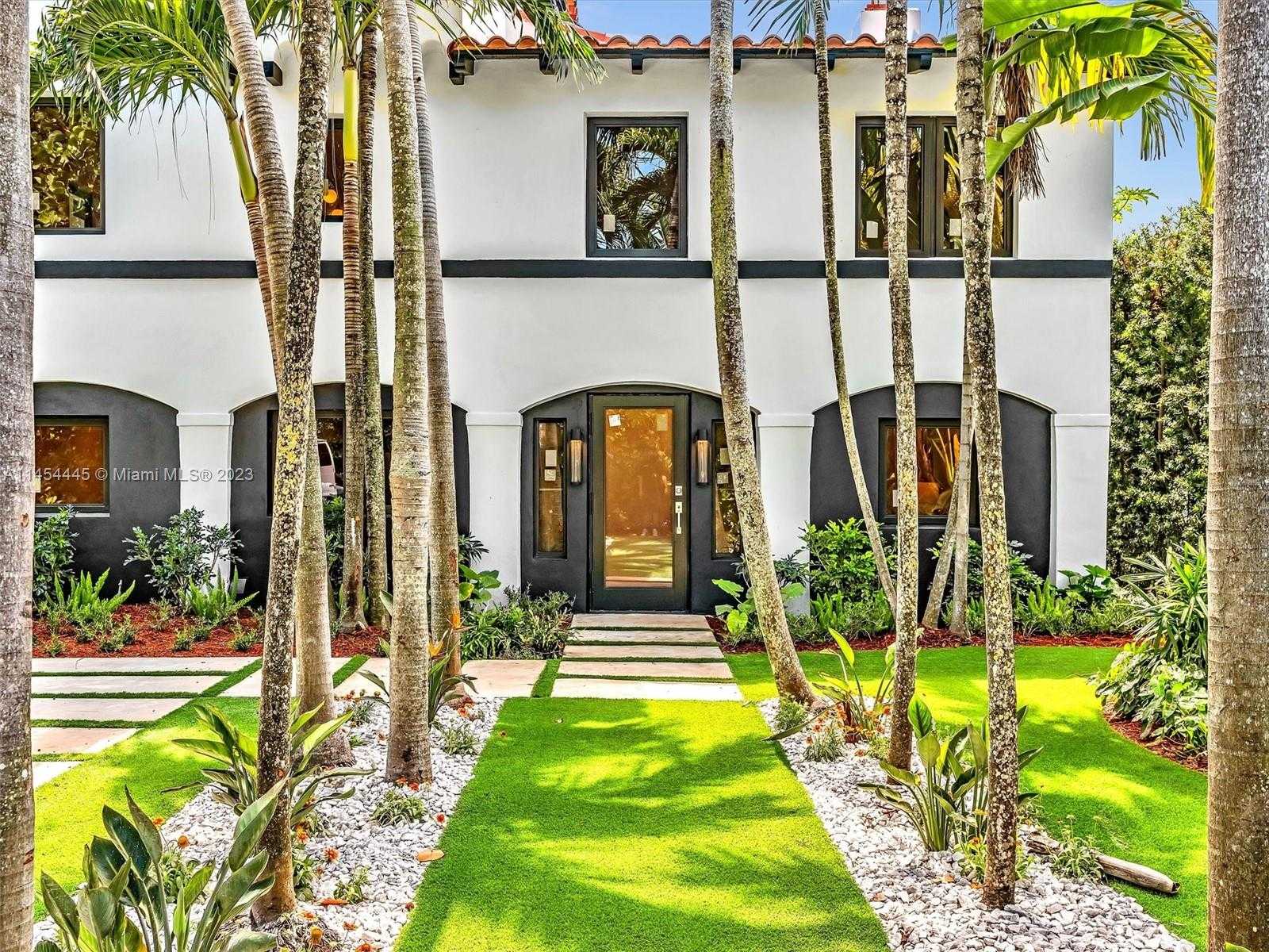 House in Miami Beach, Florida 12293086