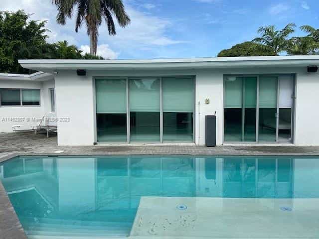 rumah dalam Miami, Florida 12293088
