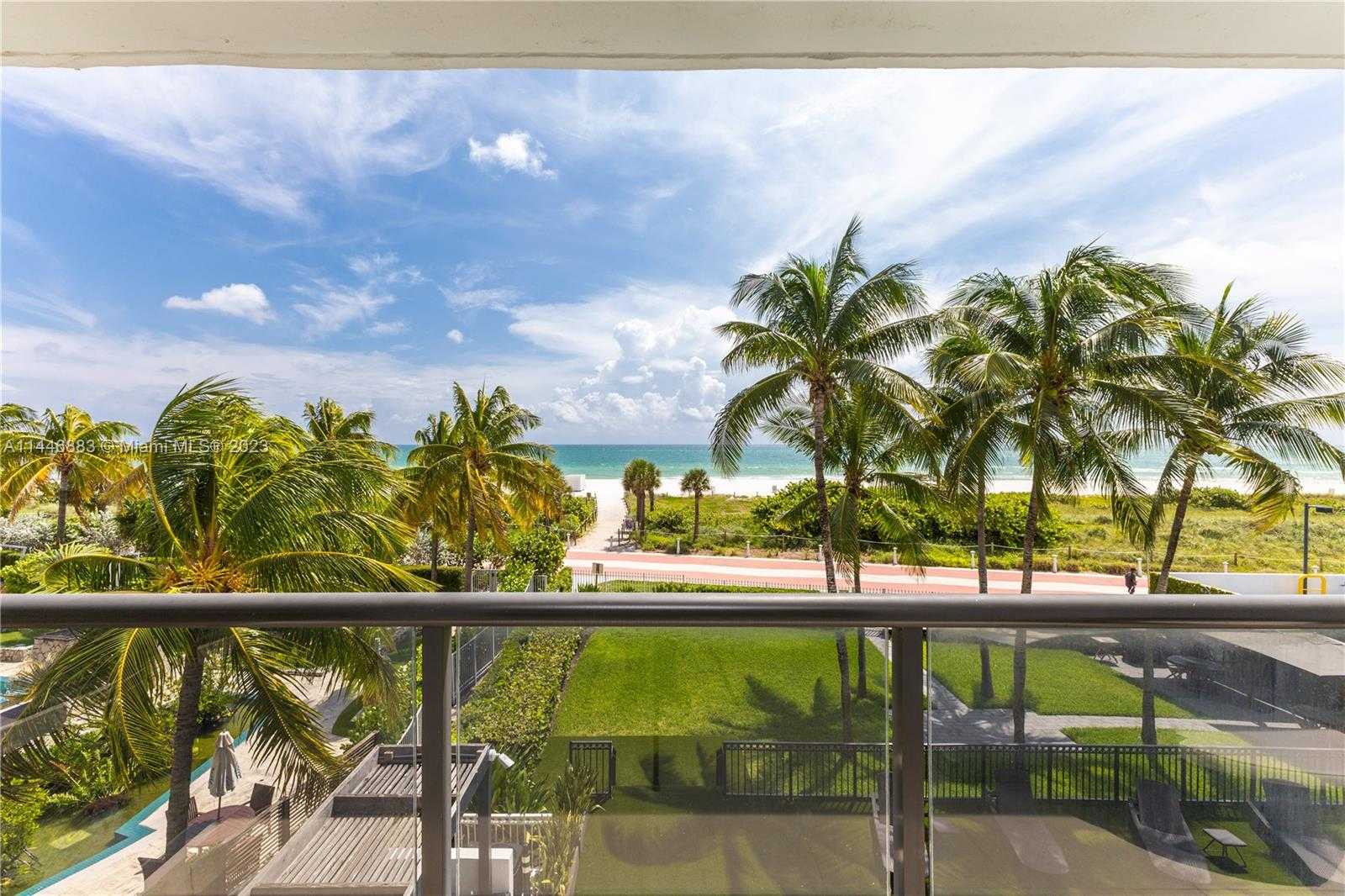 Condominium in Miami Beach, Florida 12293091