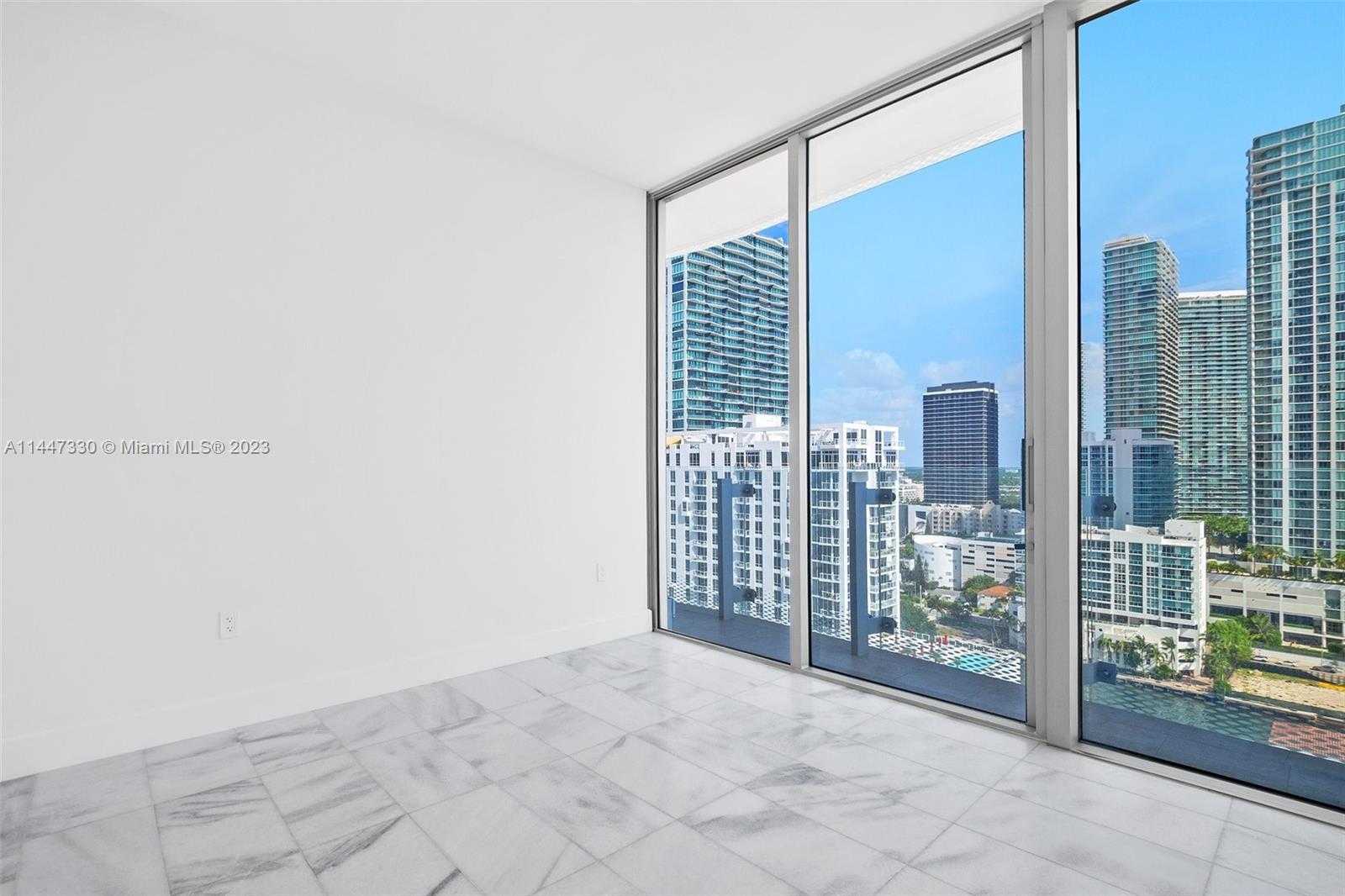 Condominium in Miami, Florida 12293094