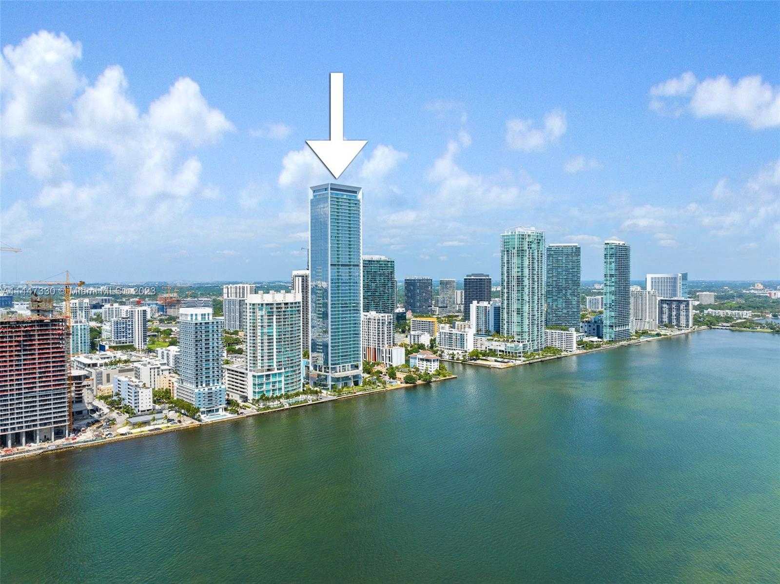 公寓 在 Miami, Florida 12293094