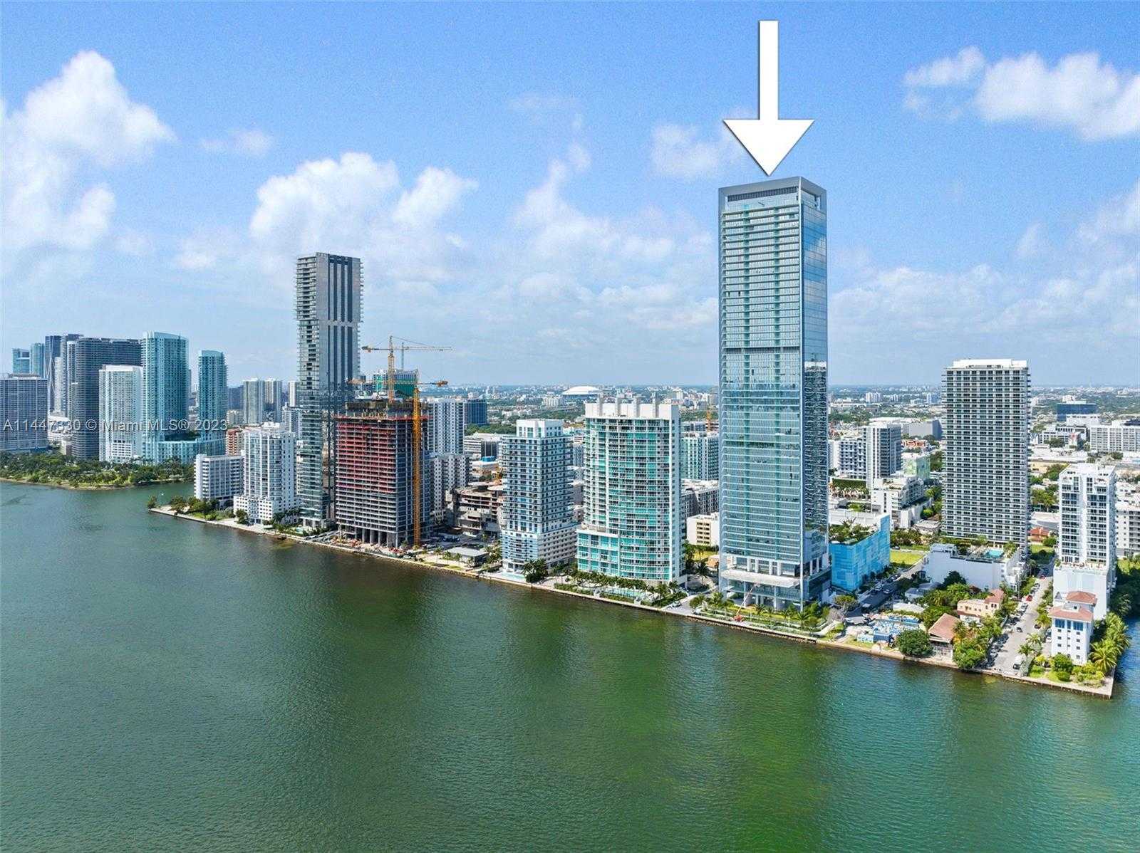 公寓 在 Miami, Florida 12293094