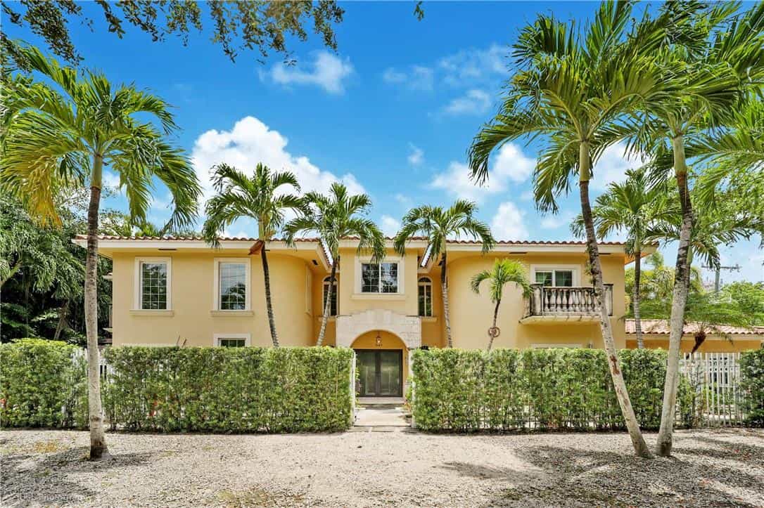 房子 在 Miami, Florida 12293098