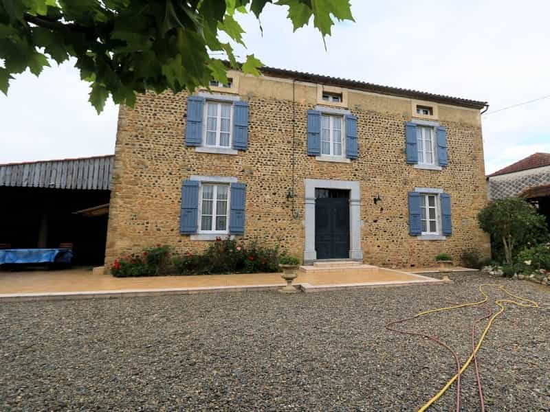 Rumah di Jû-Belloc, Occitanie 12293152