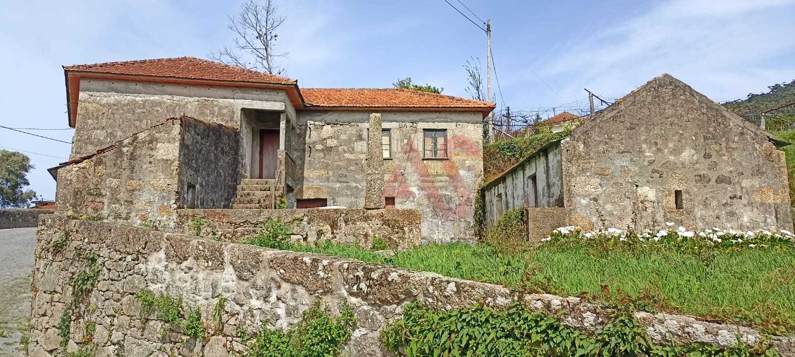 loger dans Lamelas, Porto 12293758