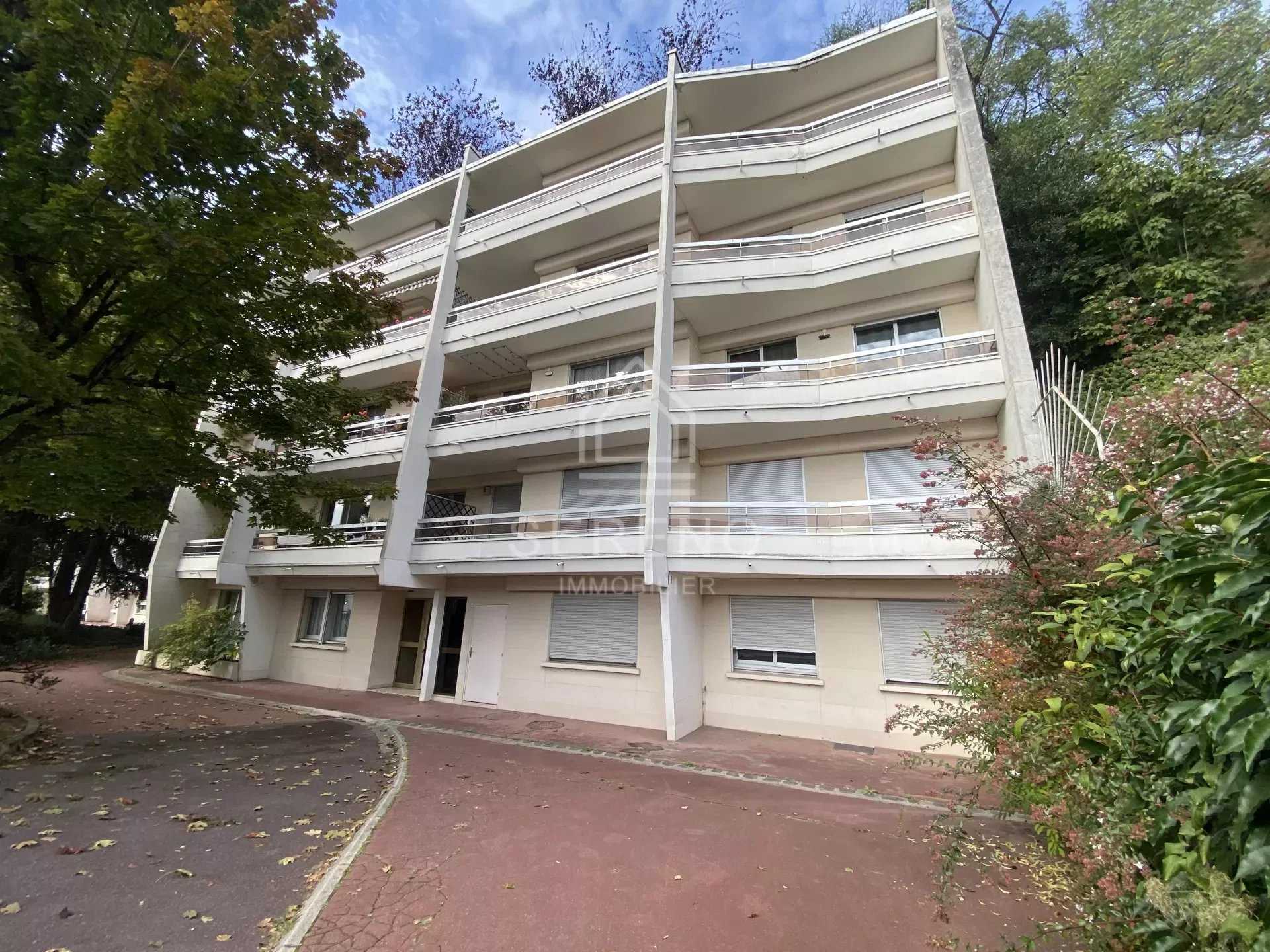 Condominium in Nogent-sur-Marne, Ile-de-France 12294894