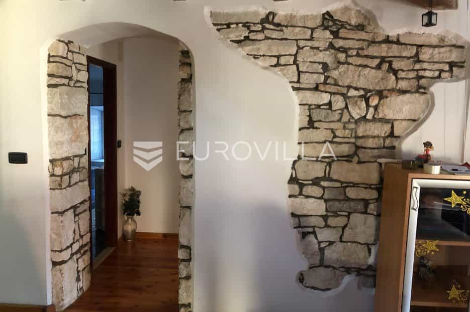 Condomínio no Medulina, Istarska Zupanija 12295354