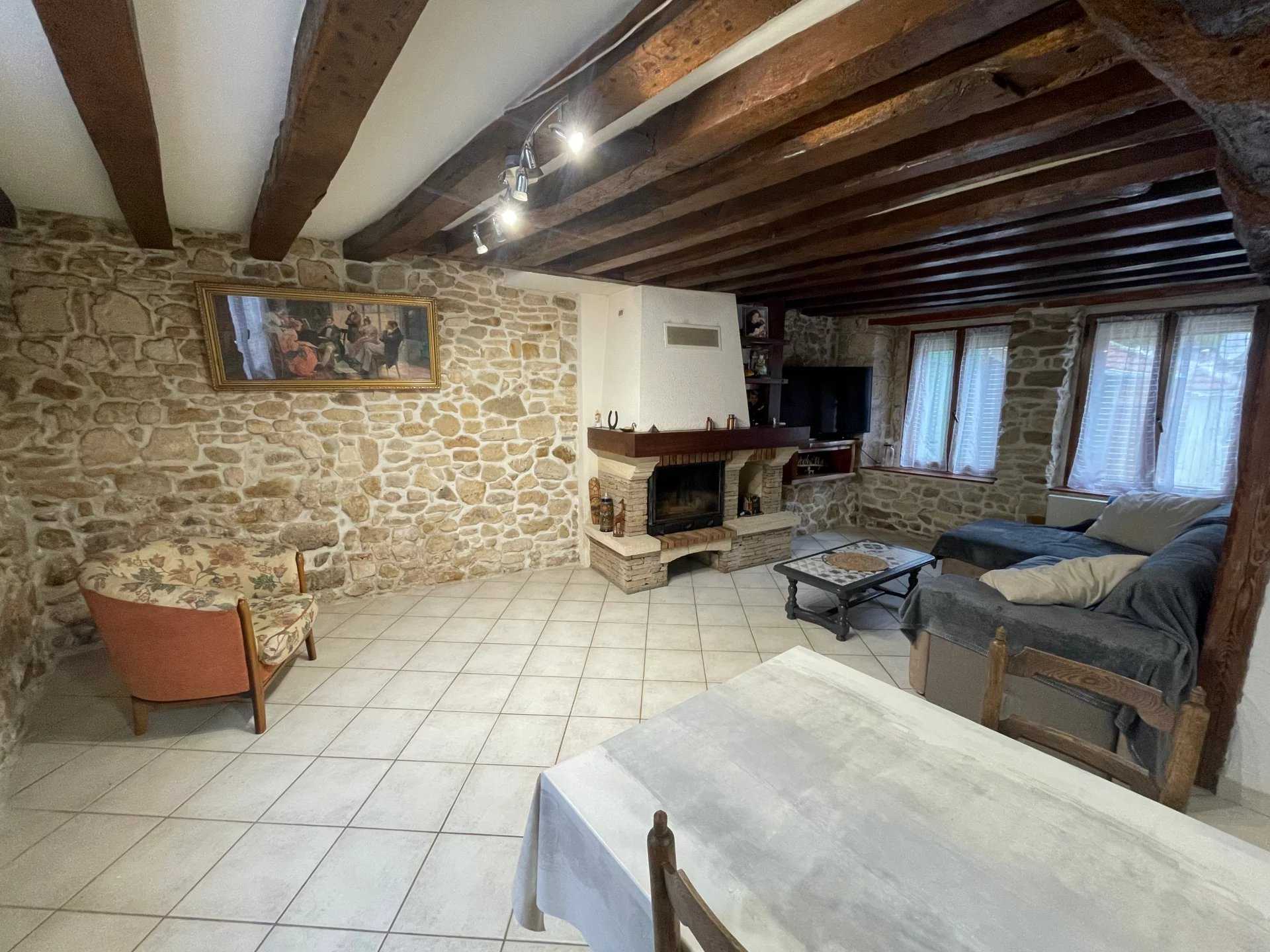 rumah dalam Crepy-en-Valois, Hauts-de-France 12296606