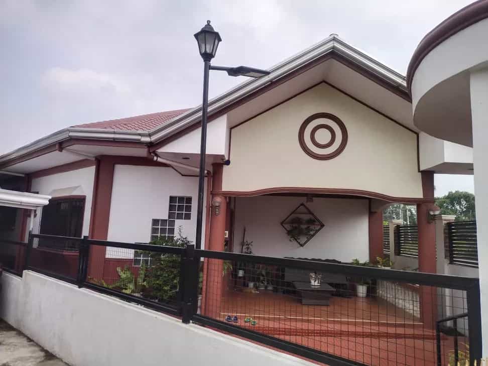 House in Tuy, Calabarzon 12296751