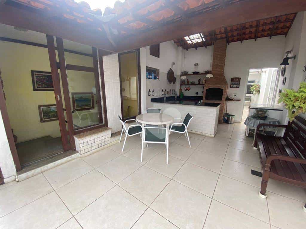 公寓 在 雷斯廷加·德·伊塔佩巴, 里約熱內盧 12297445