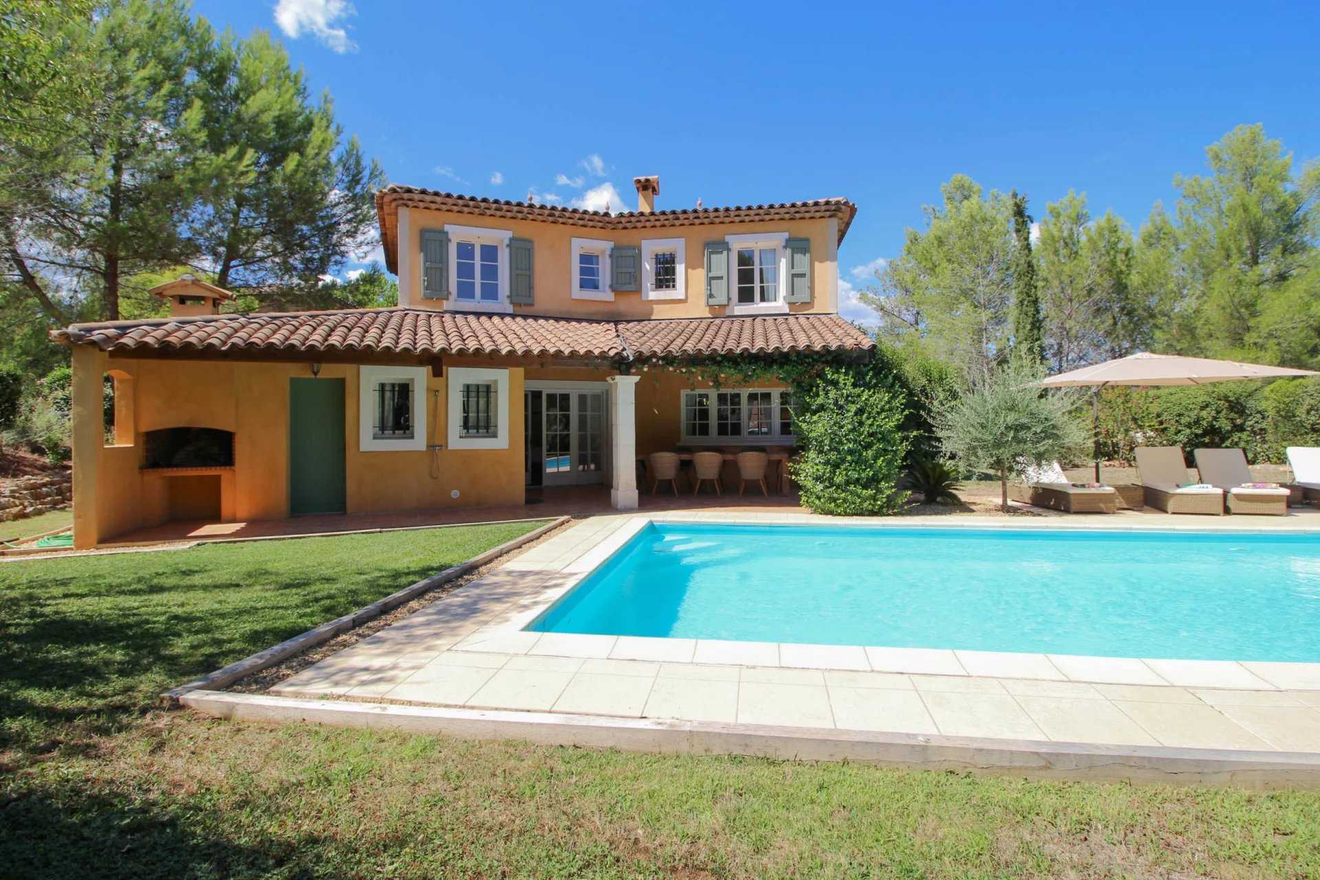 House in Fayence, Provence-Alpes-Cote d'Azur 12298426