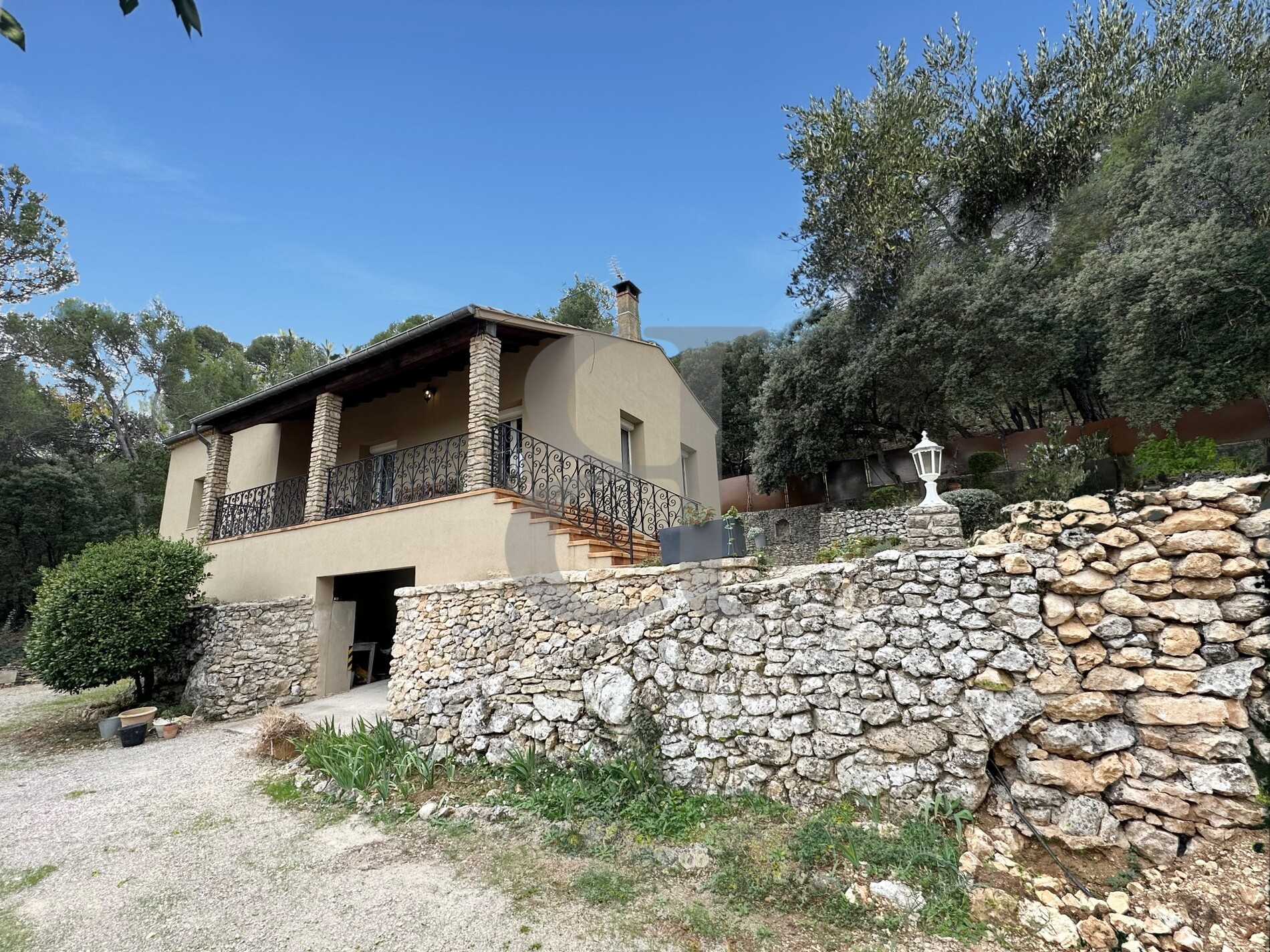 Haus im L'Isle-sur-la-Sorgue, Provence-Alpes-Côte d'Azur 12298446