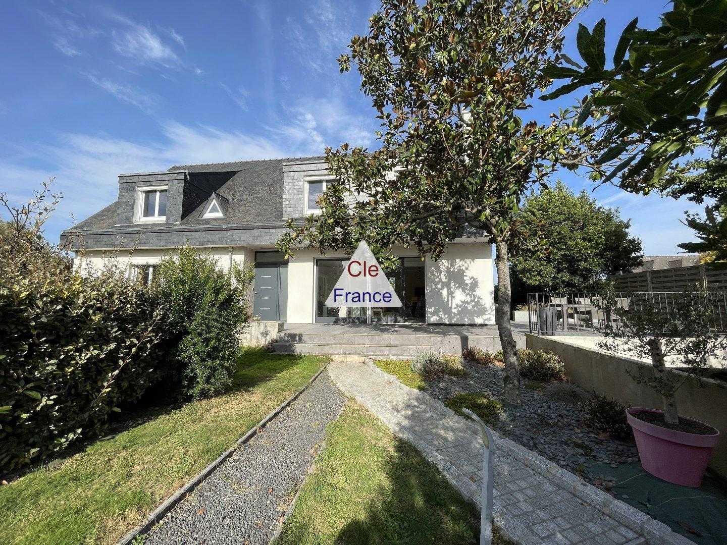 房子 在 Montgermont, Bretagne 12299366