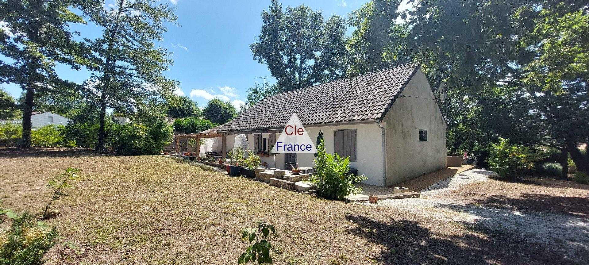 σπίτι σε Chancelade, Nouvelle-Aquitaine 12299421