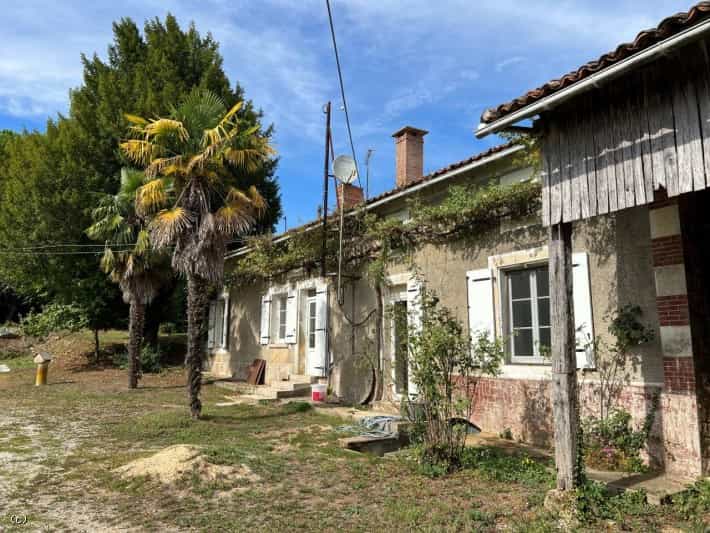 Hus i Londigny, Nouvelle-Aquitaine 12299431