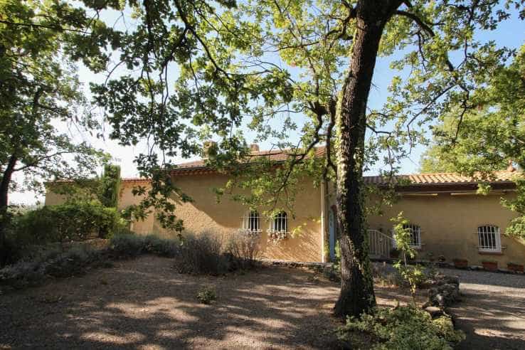 rumah dalam Seillans, Provence-Alpes-Côte d'Azur 12299861